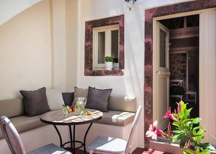 Villa Luxury Hariton Emporio (Santorini)