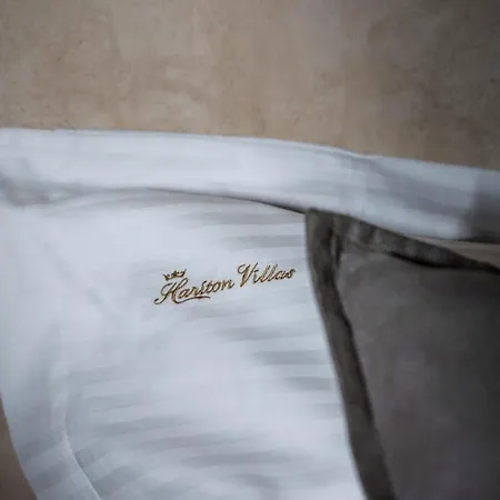 Villa Luxury Hariton Emporio (Santorini)