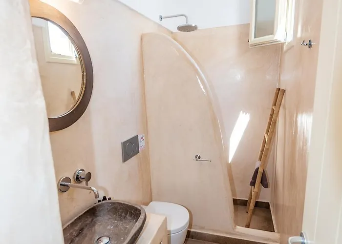 Luxury Hariton * Emporio (Santorini)