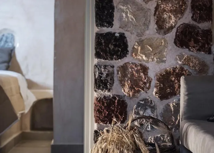 Vila Luxury Hariton Emporio (Santorini)