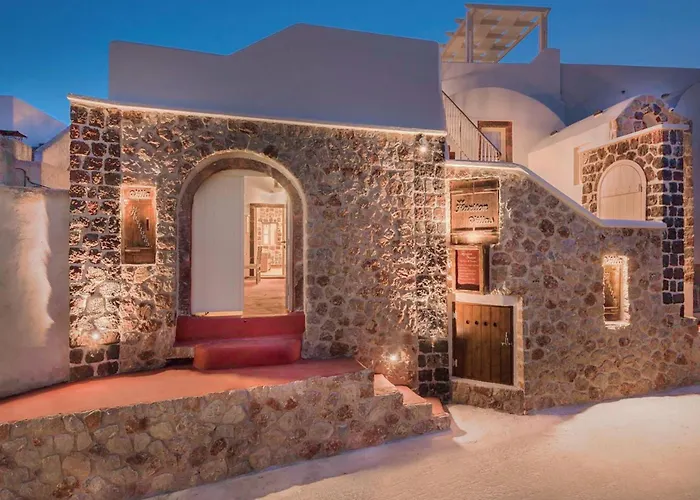 Luxury Hariton Vila Emporio (Santorini)